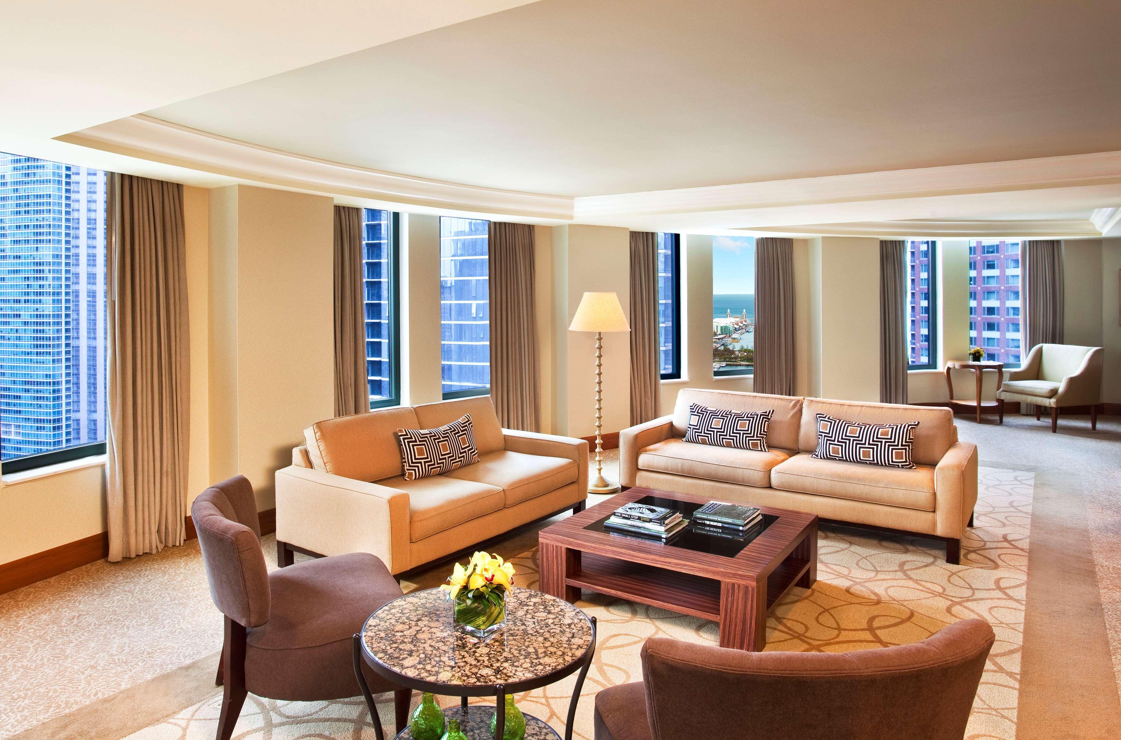 Sheraton Grand Chicago Riverwalk מראה חיצוני תמונה