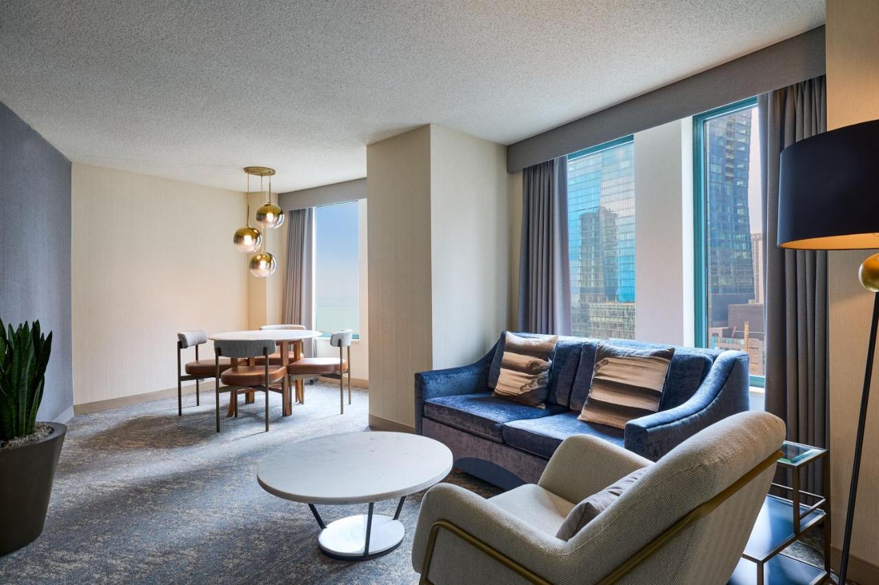 Sheraton Grand Chicago Riverwalk מראה חיצוני תמונה